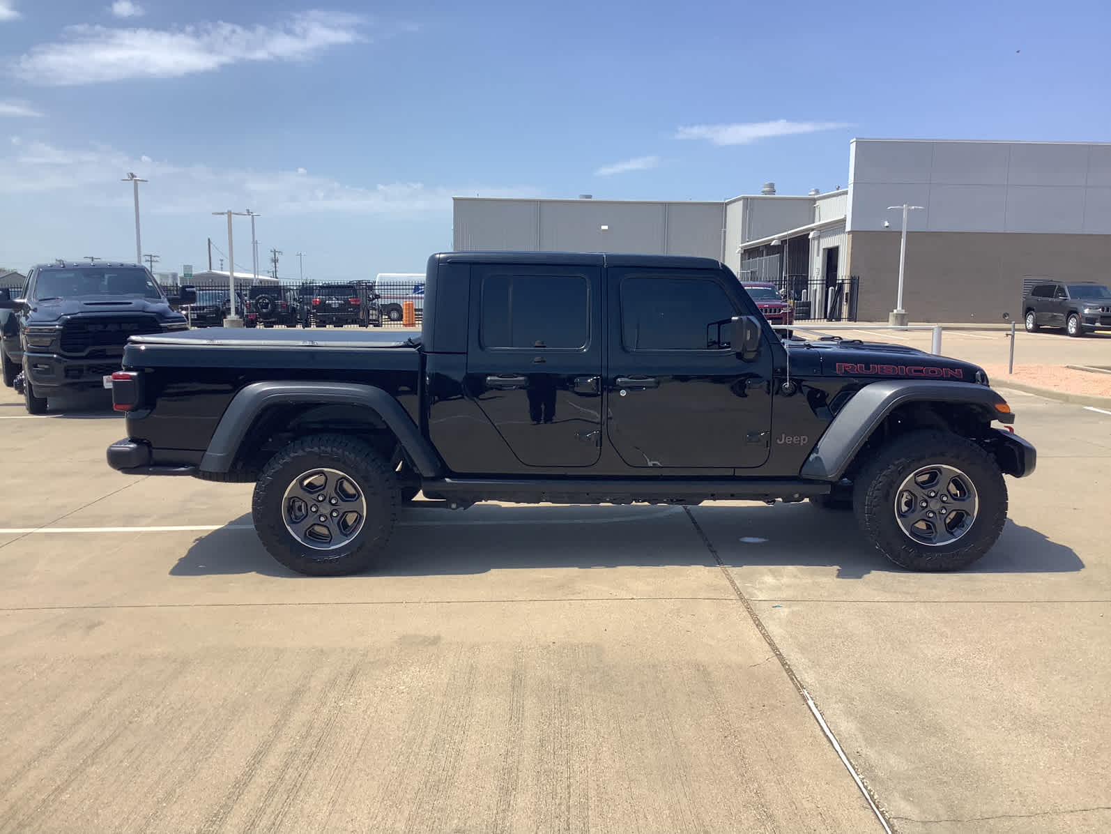 2023 Jeep Gladiator Rubicon photo 3