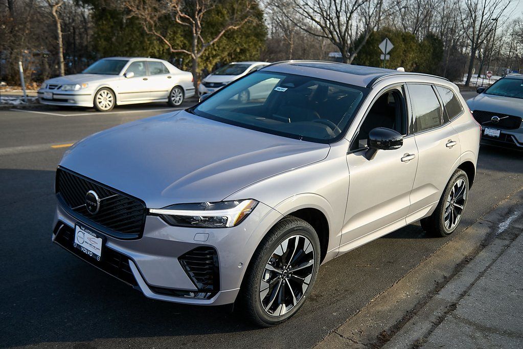 2026 VOLVO XC60 - Image 5