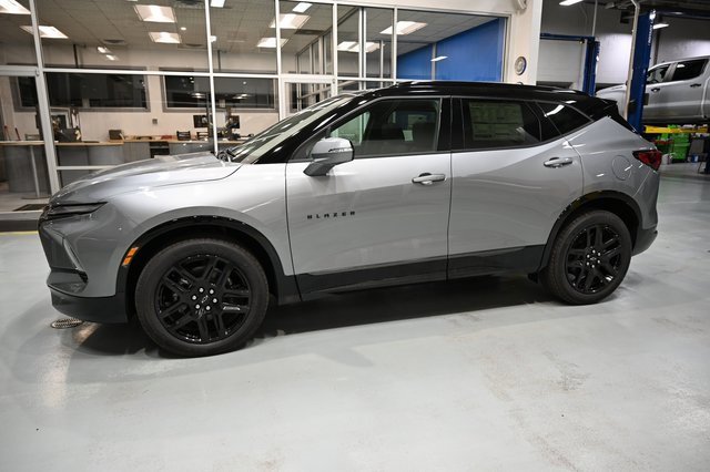 2026 Chevrolet Blazer RS photo 4