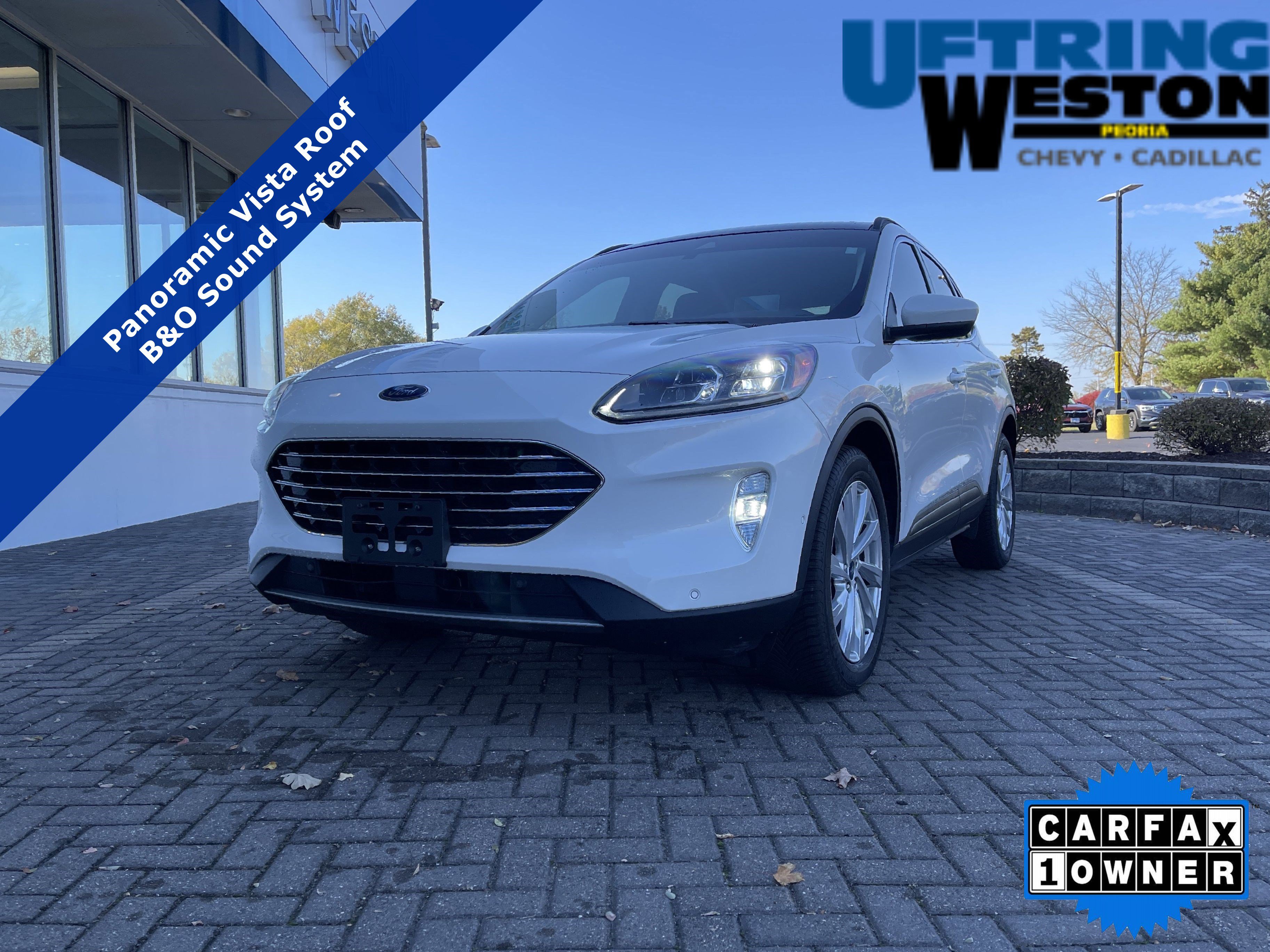 2021 Ford Escape Titanium's photo