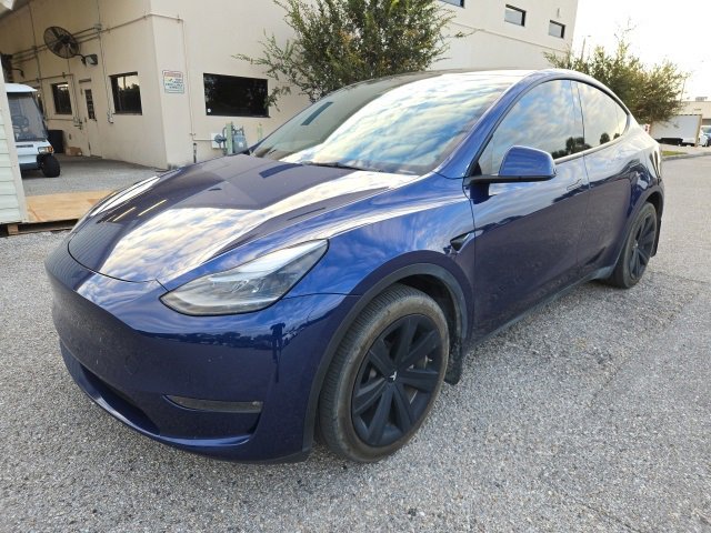 2023 Tesla Model Y Long Range's photo