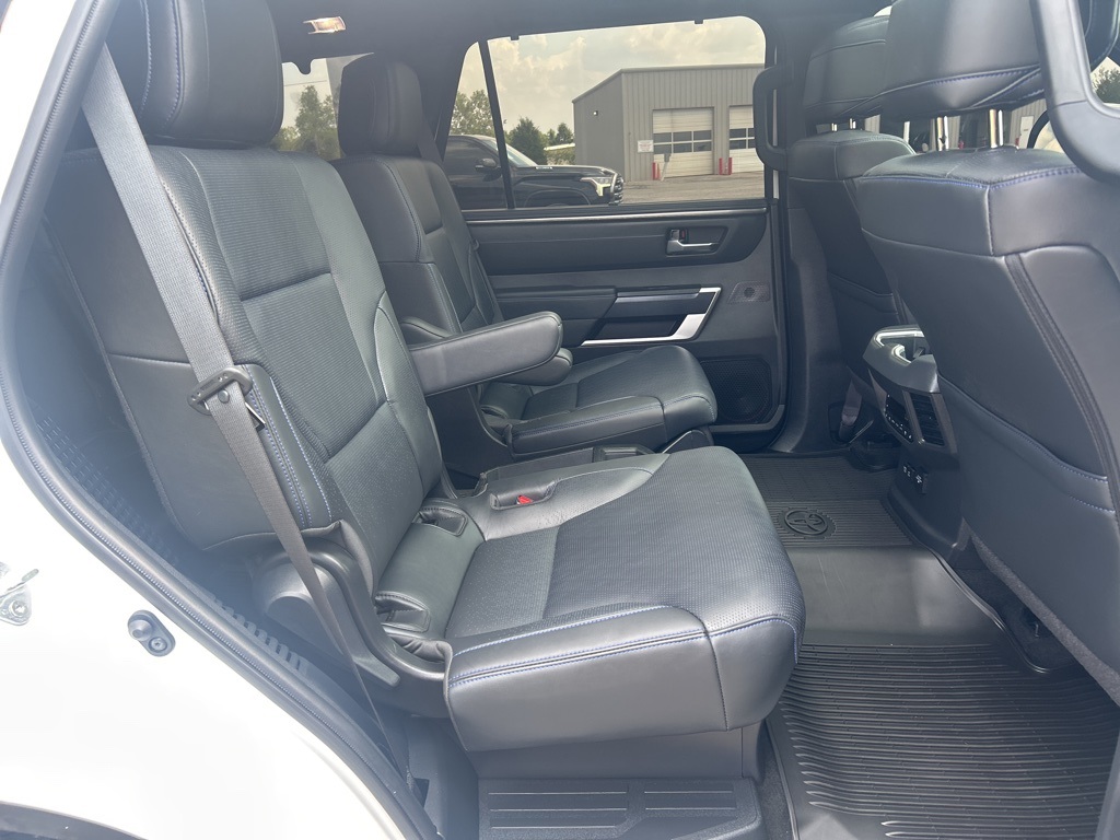 2023 Toyota Sequoia photo 22