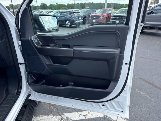 2023 Ford F-150 XLT photo 28