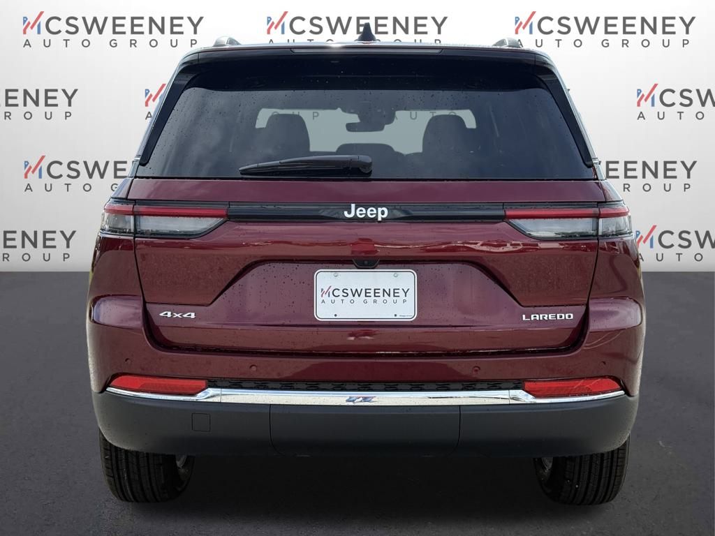 2025 Jeep Grand Cherokee Laredo X photo 4