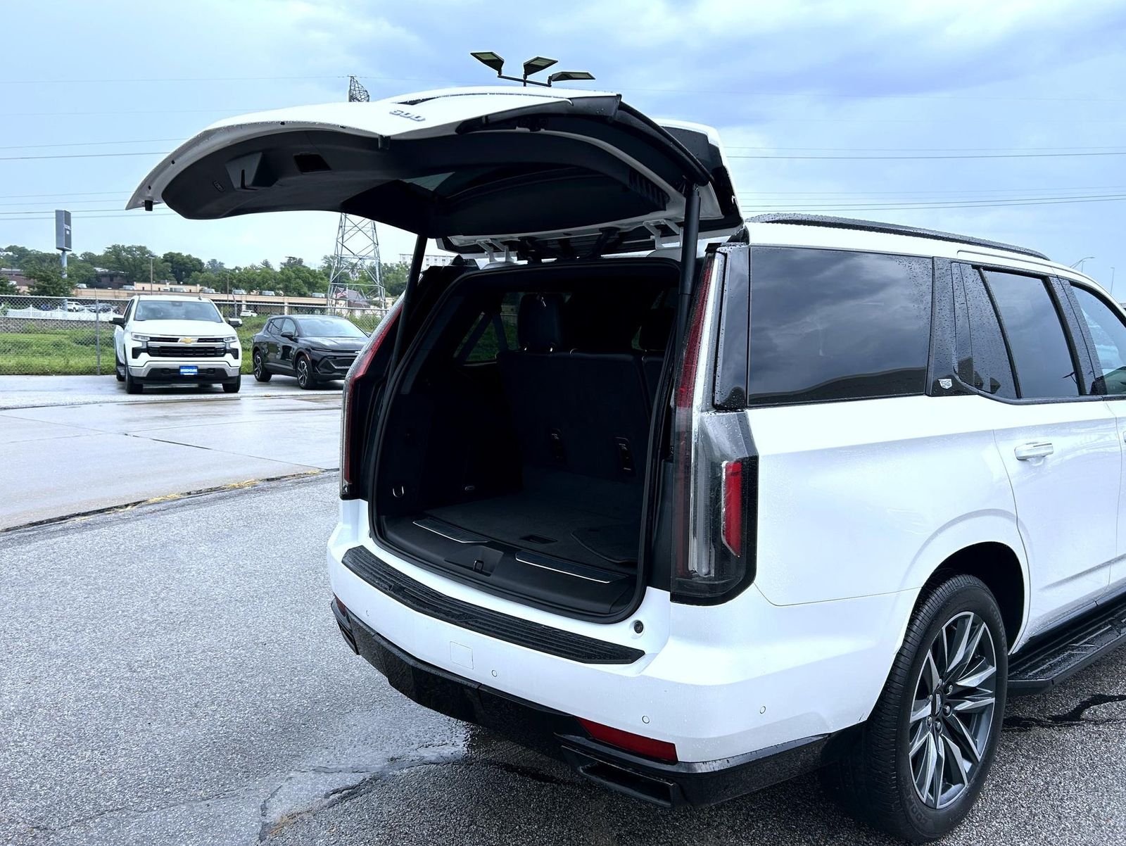 2021 Cadillac Escalade Sport Platinum photo 14