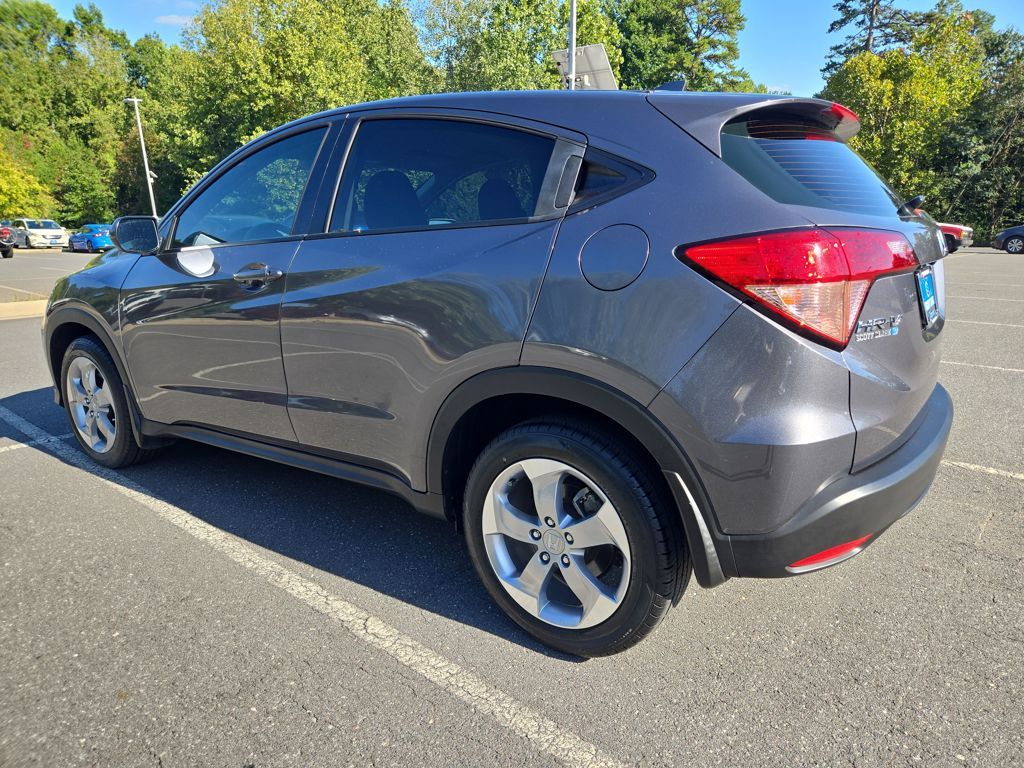 2018 Honda HR-V LX photo 3