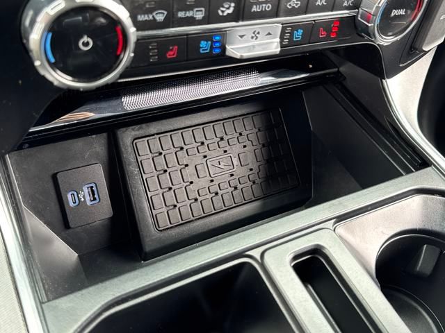 2023 Ford F-150 Platinum photo 14