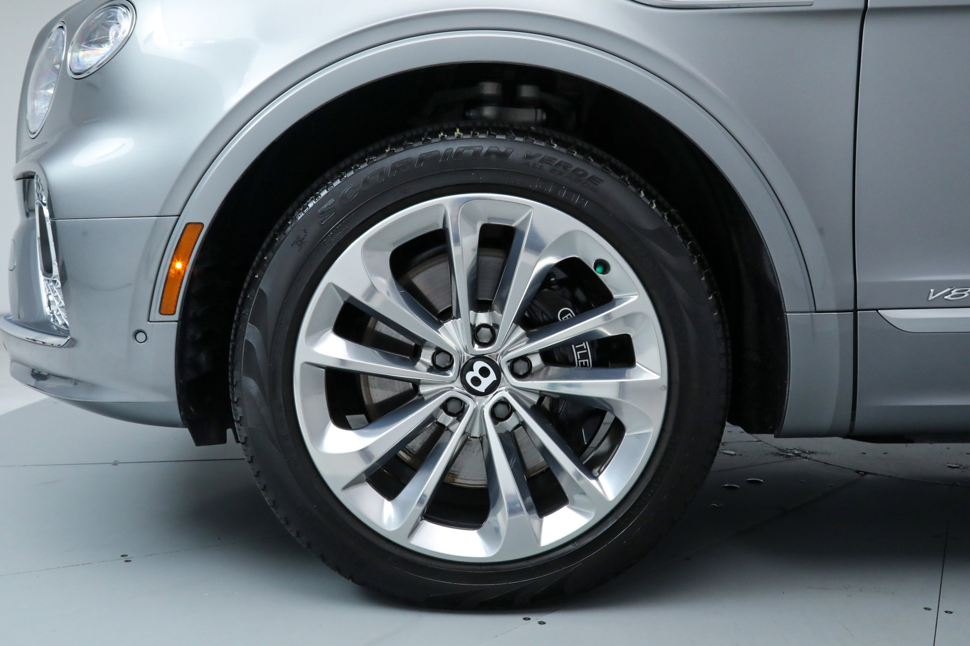 2022 Bentley Bentayga V8 First Edition photo 37