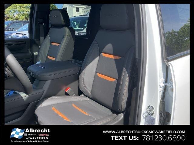 2025 Gmc Sierra 3500 HD AT4 photo 4