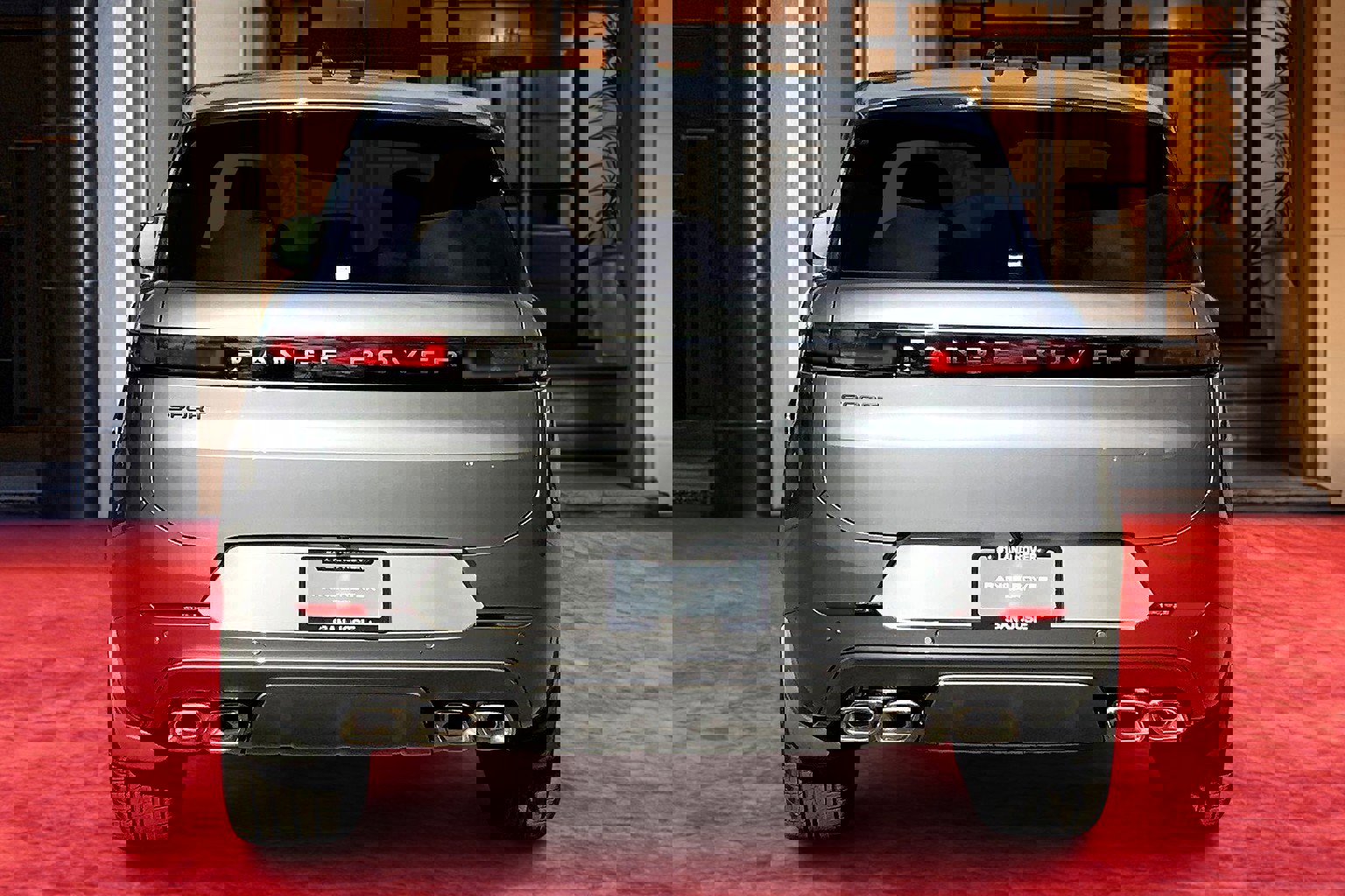 2025 Land Rover Range Rover Sport SE photo 4