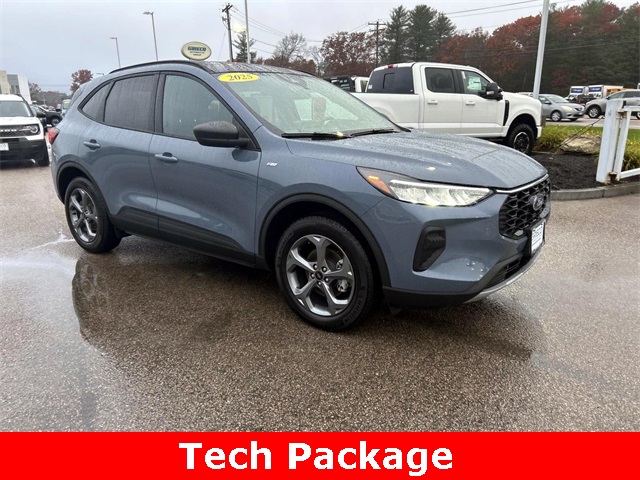 2025 Ford Escape ST-Line's photo