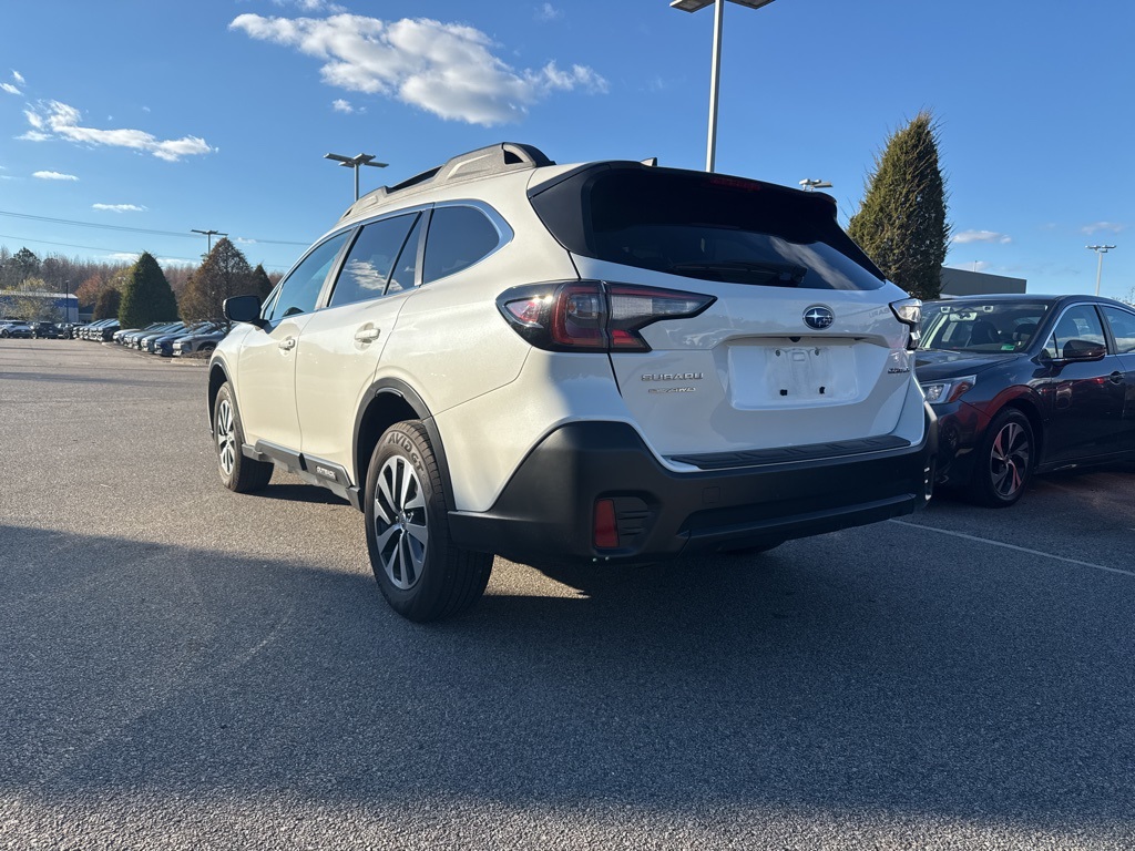 2022 Subaru Outback Premium photo 3