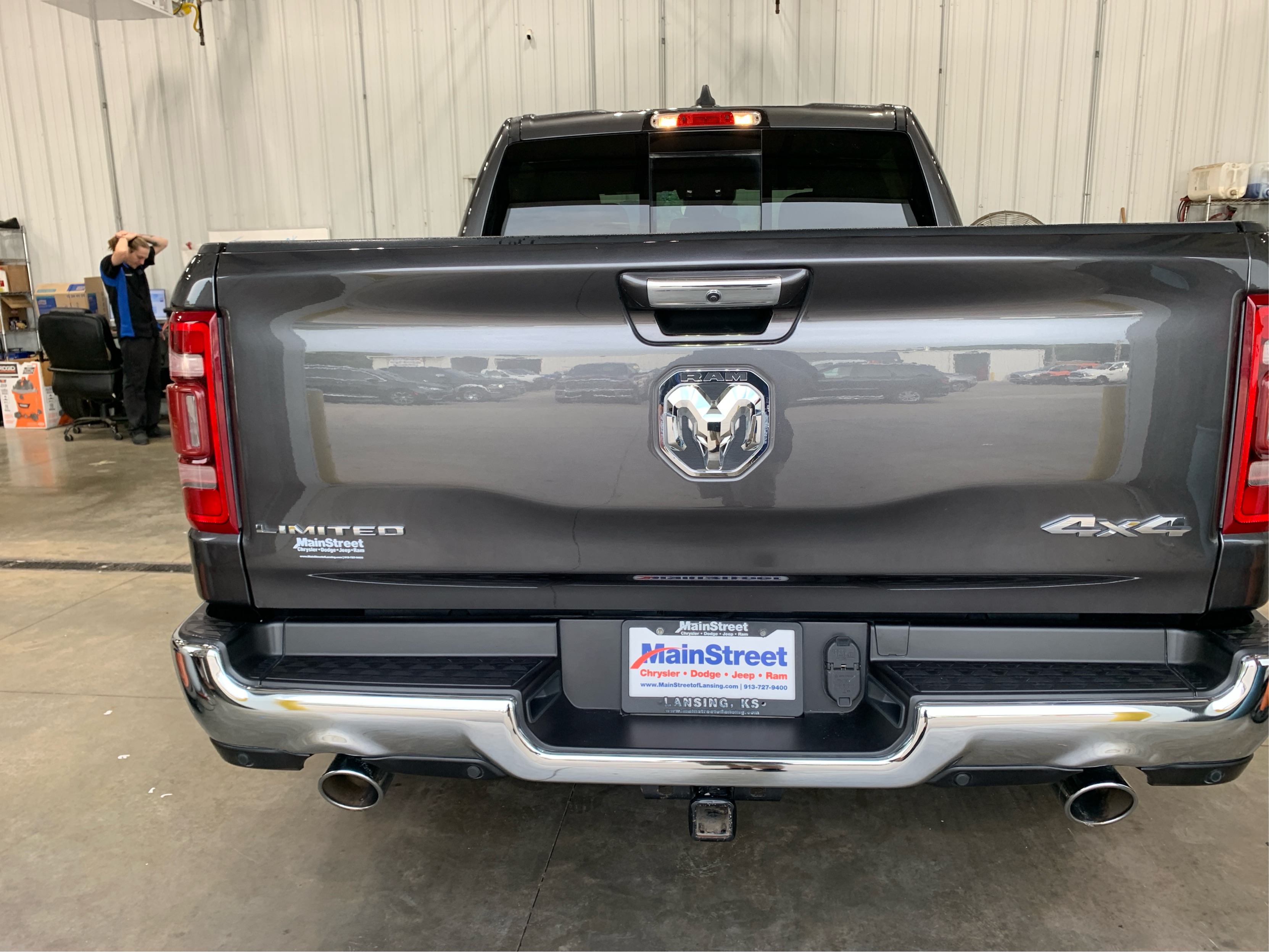 2022 Ram 1500 Limited photo 10