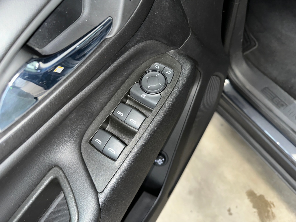 2023 Chevrolet Equinox LT photo 4