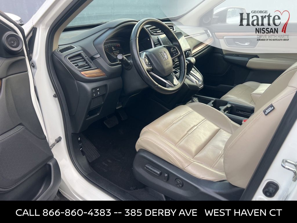 2017 Honda CR-V Touring photo 16