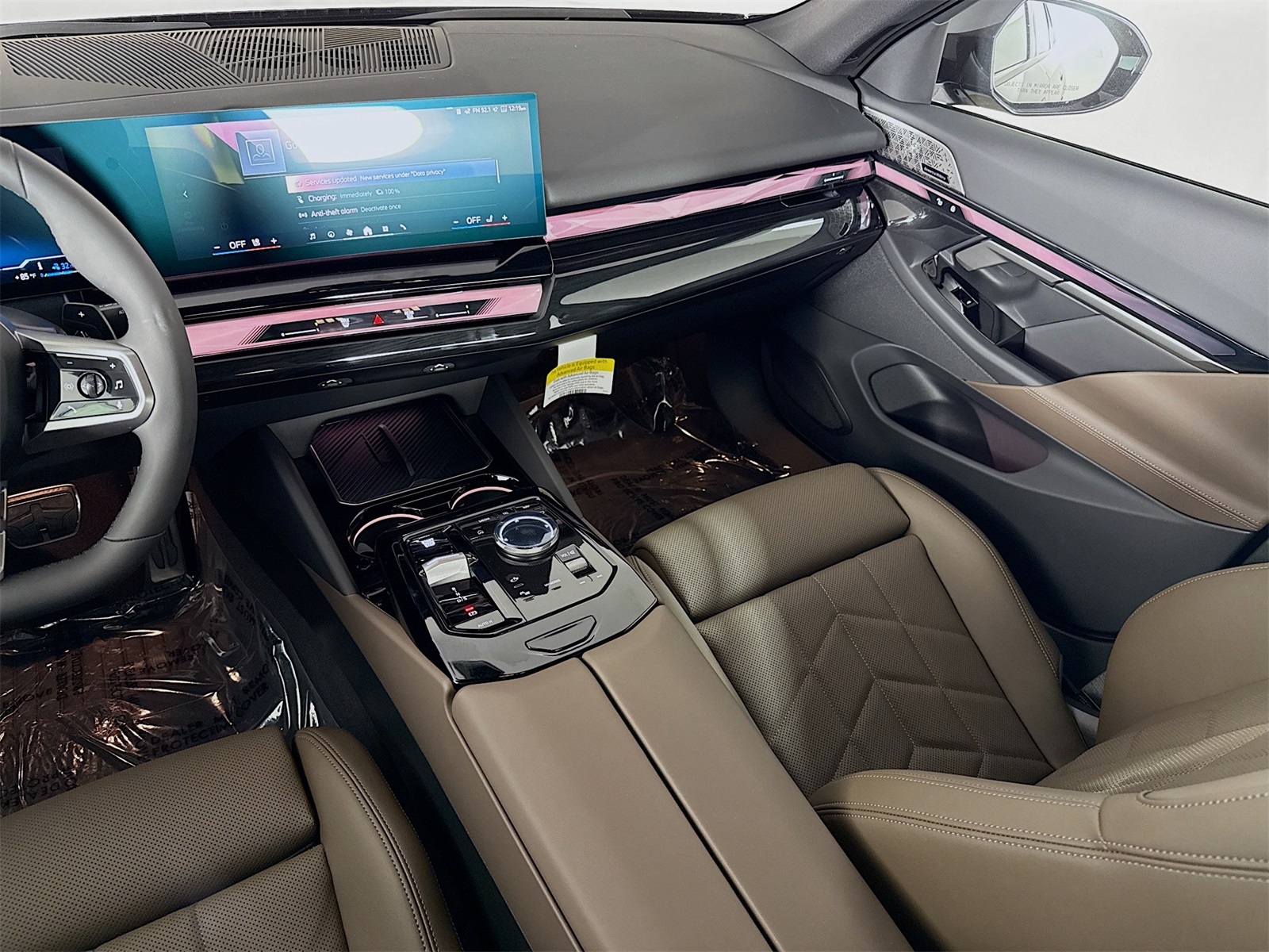 2026 Bmw 550e 550e xDrive photo 21