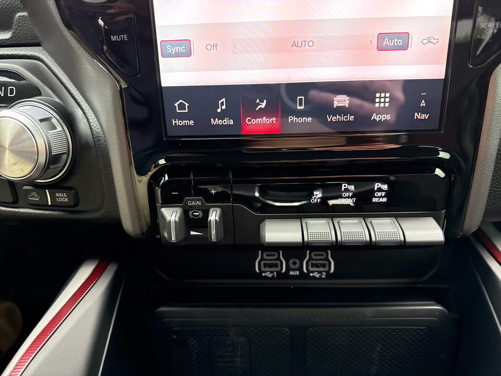 2025 Ram 1500 Rebel photo 16