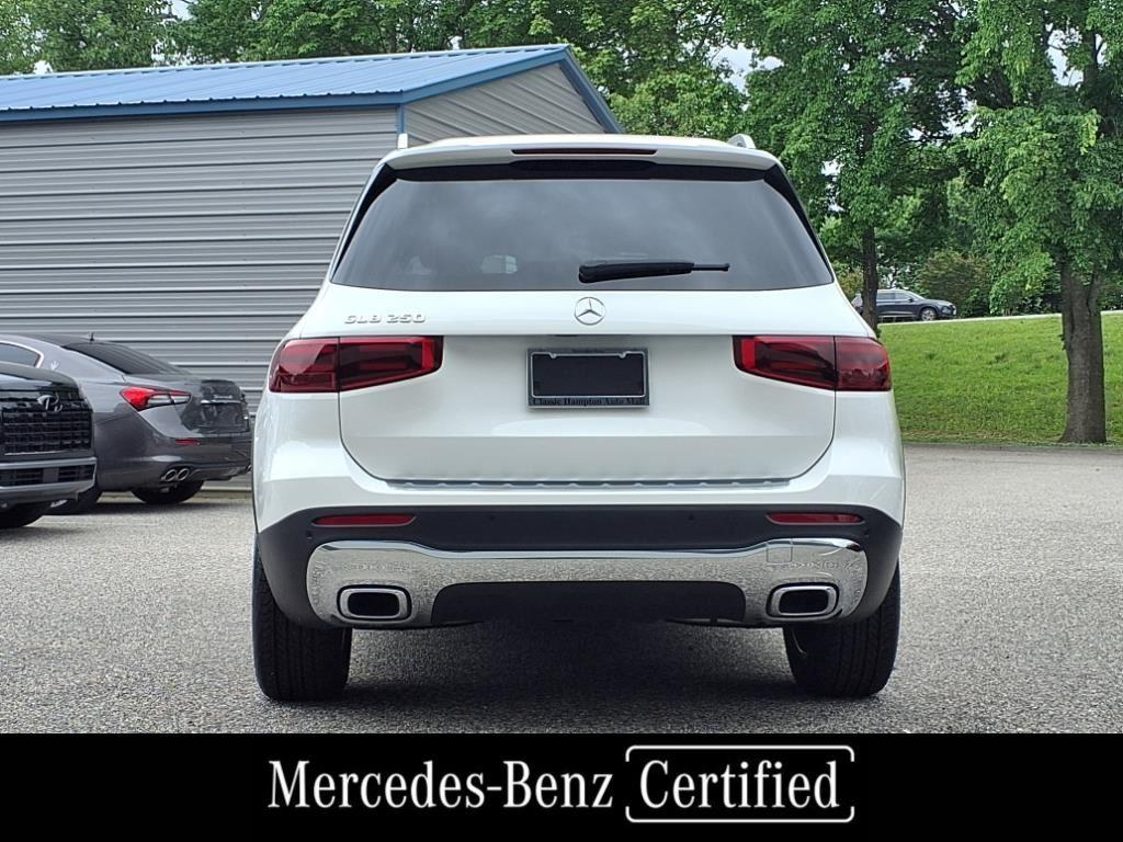 2025 Mercedes Benz GLB 250 photo 3