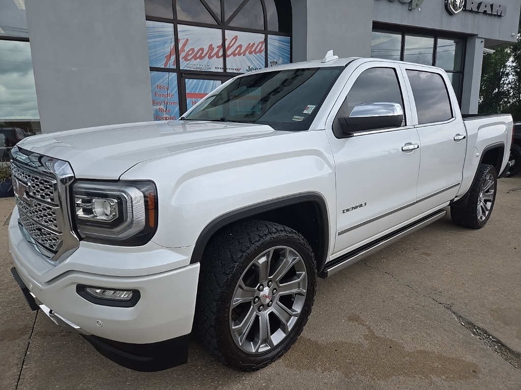 Used 2018 GMC Sierra 1500 Denali Denali with VIN 3GTU2PEJ8JG173025 for sale in Kansas City