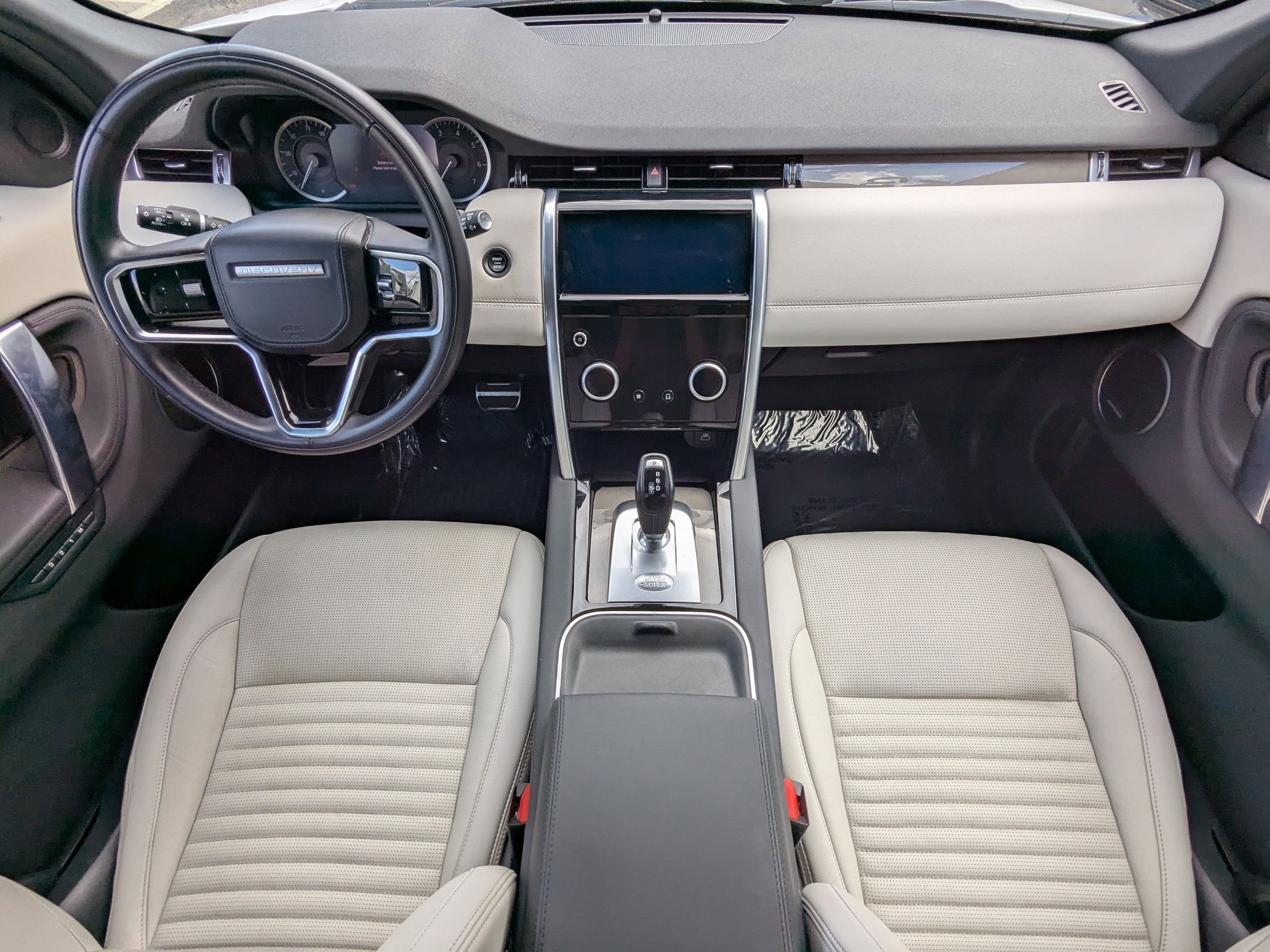 2023 Land Rover Discovery Sport SE photo 16
