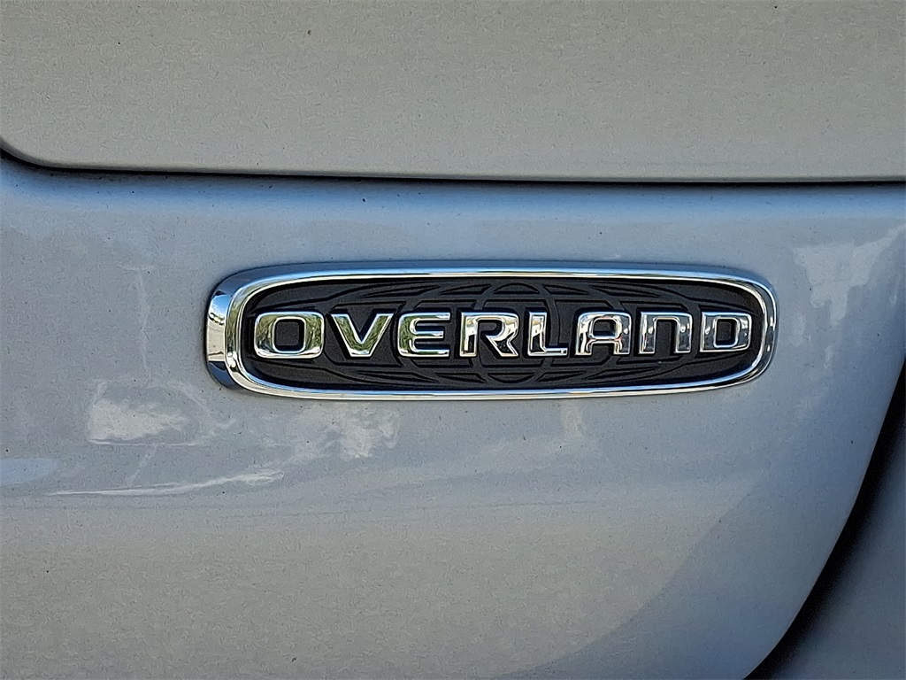 2022 Jeep Grand Cherokee Overland photo 23