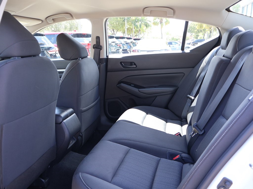 2023 Nissan Altima 2.5 SV photo 34