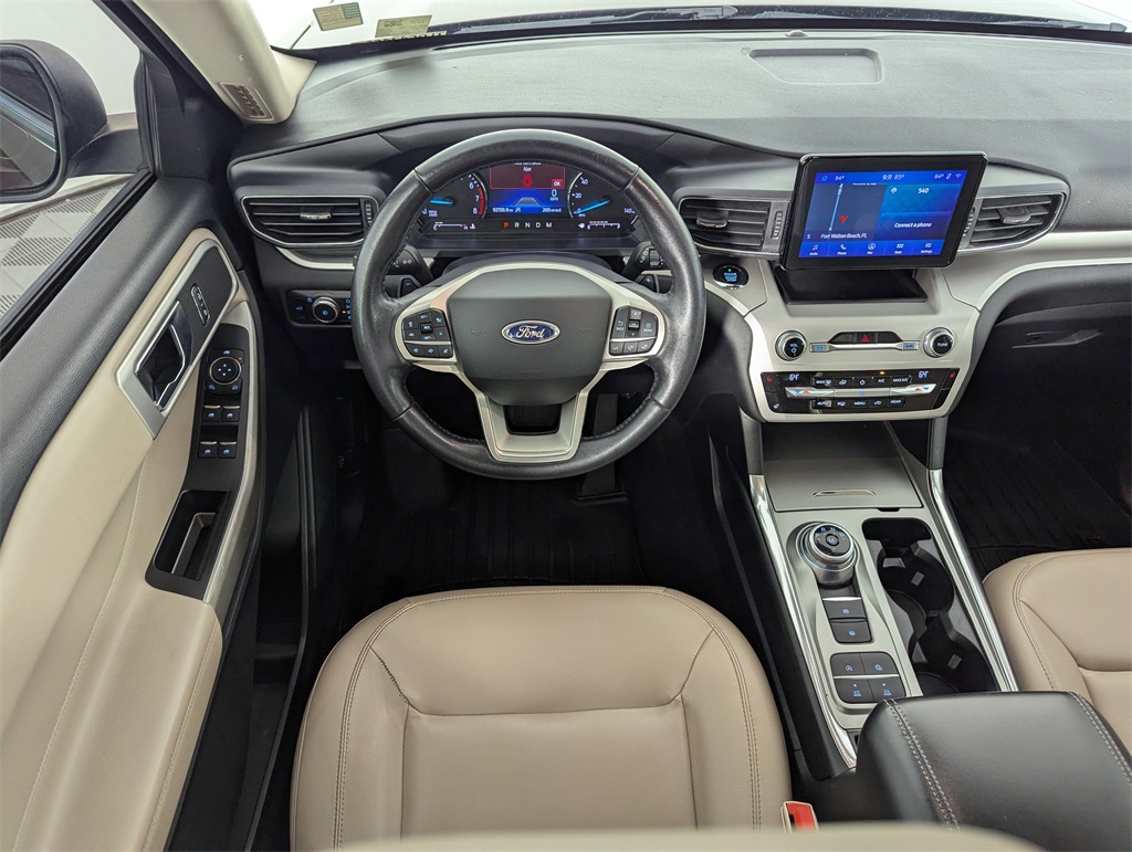 2020 Ford Explorer XLT photo 11