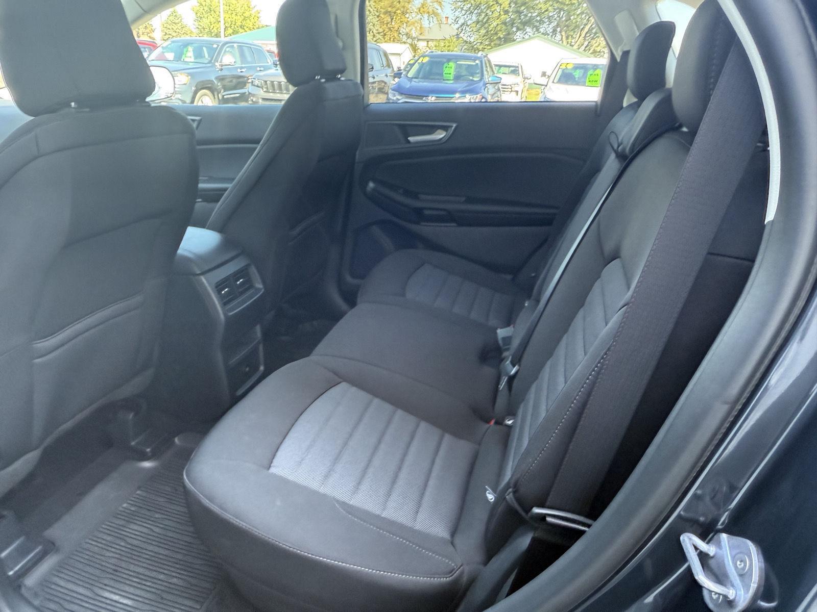 2024 Ford Edge SE photo 9