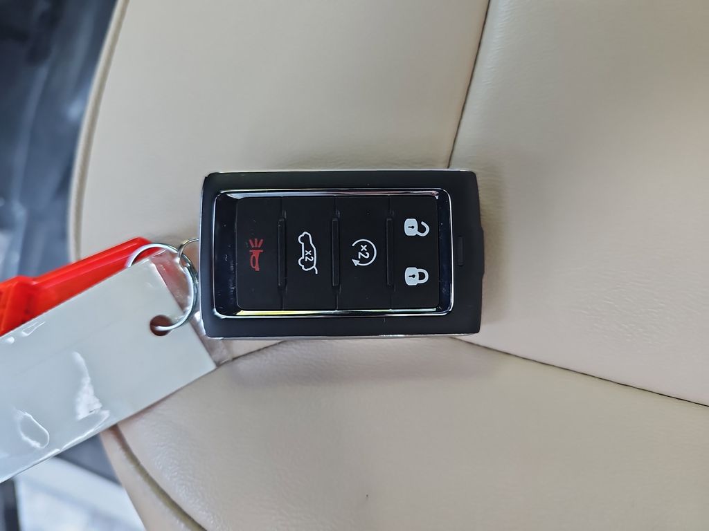 2023 Jeep Grand Cherokee Limited photo 30