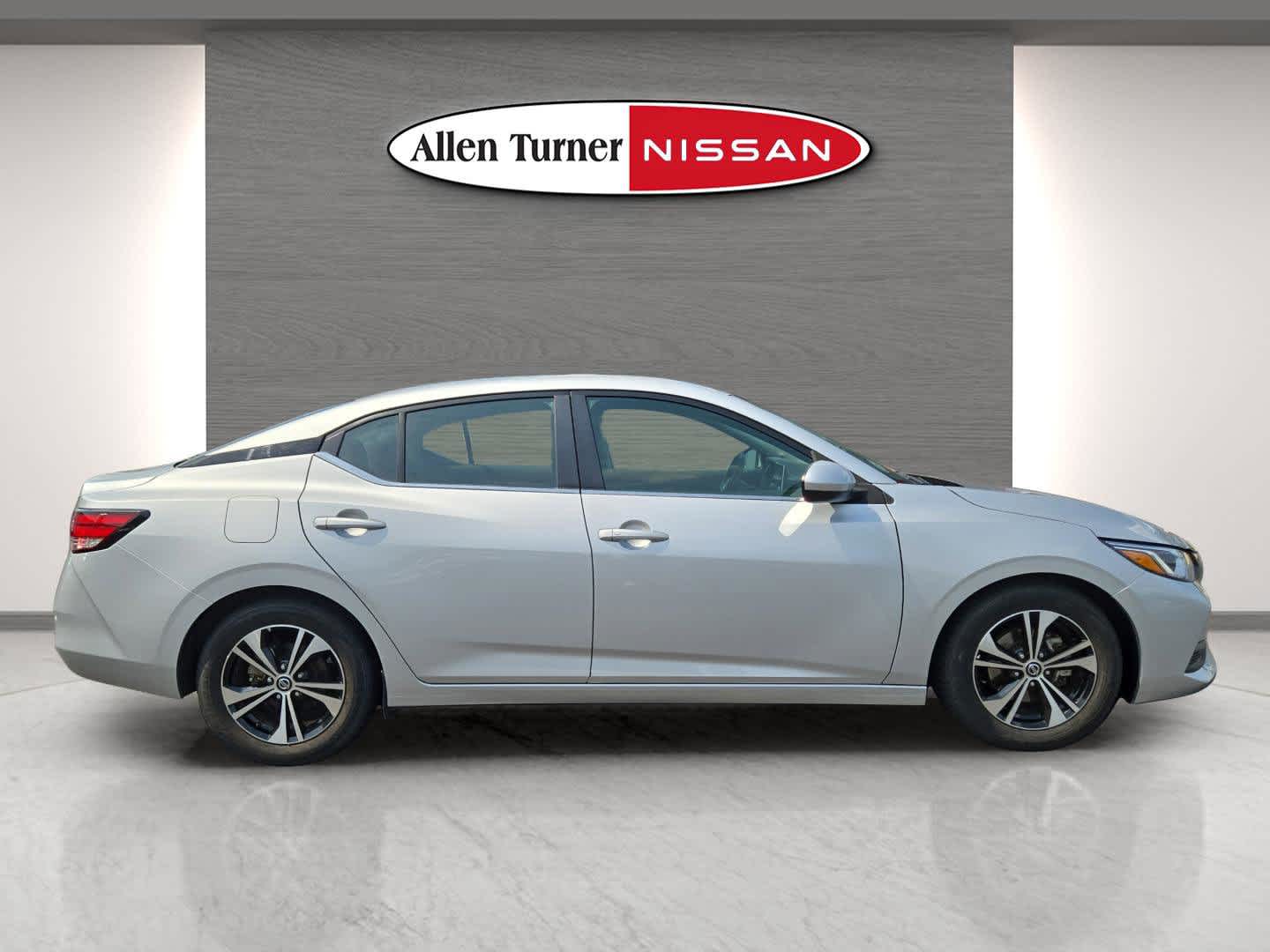 2023 Nissan Sentra SV photo 5