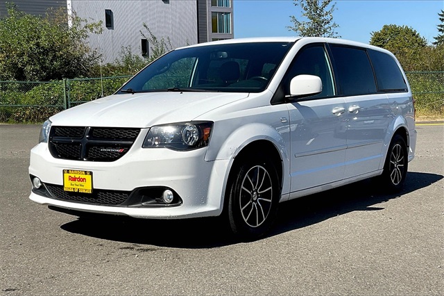 Used 2014 Dodge Grand Caravan SXT with VIN 2C4RDGCG7ER407484 for sale in Sumner, WA