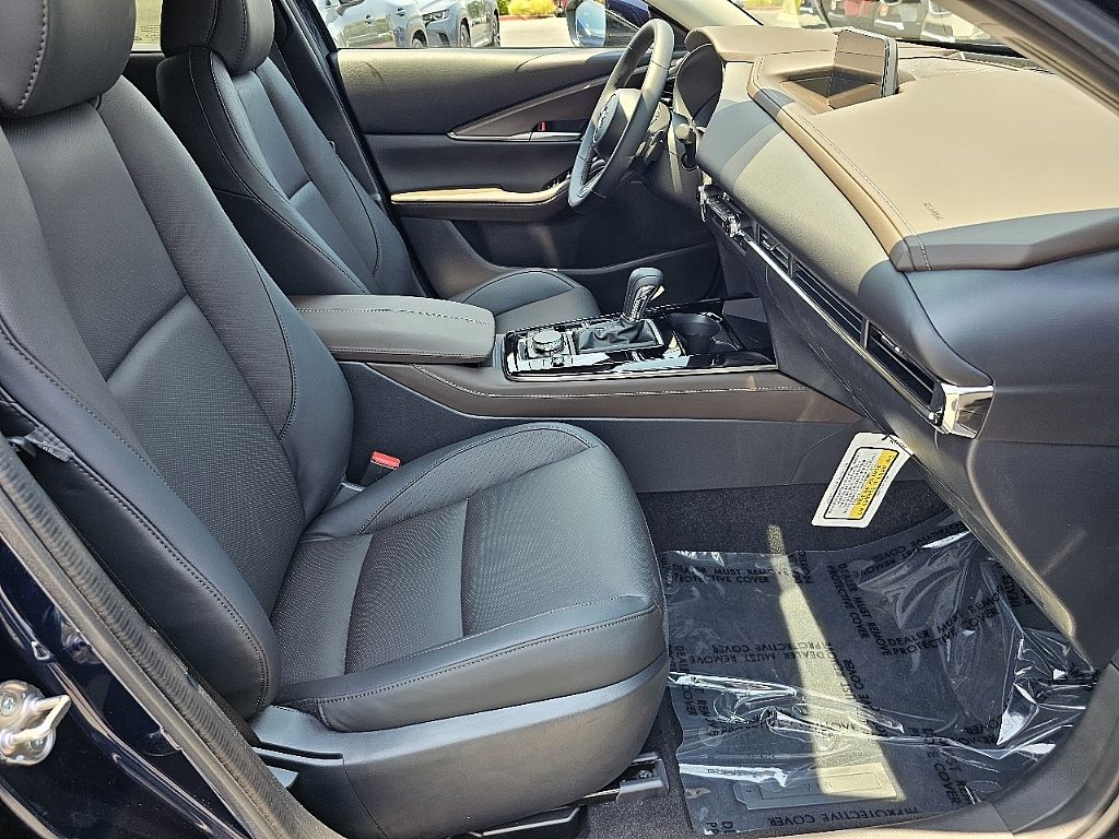 2025 Mazda CX-30 2.5 S Premium photo 2