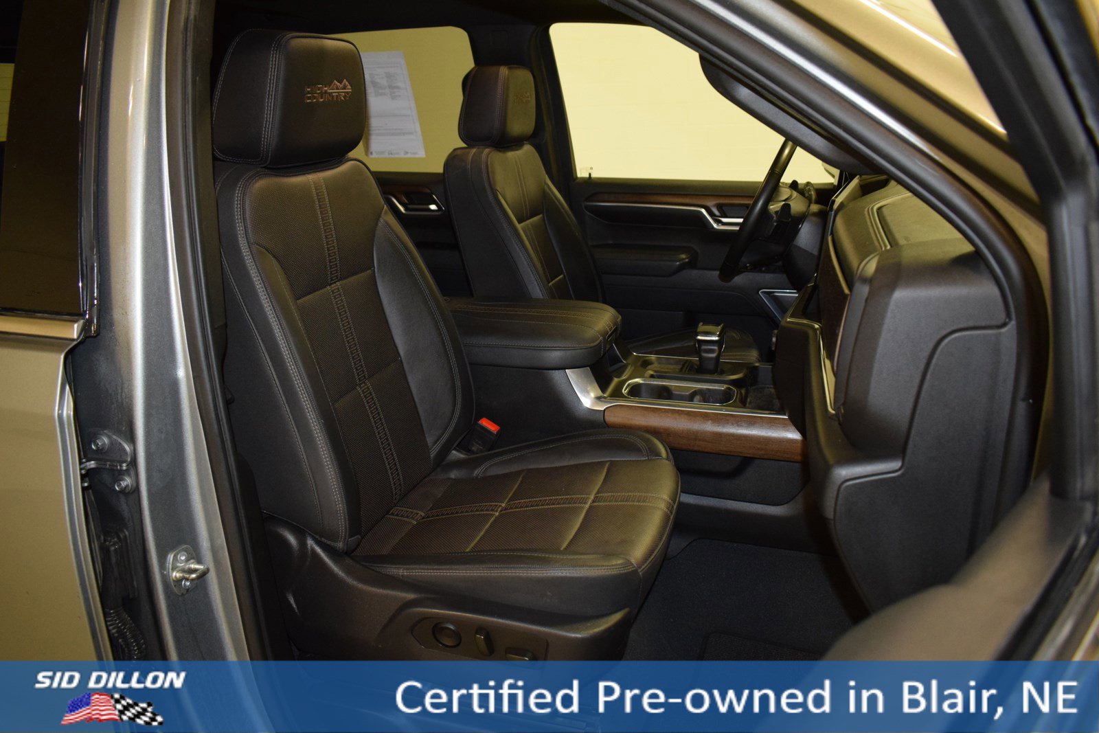 2023 Chevrolet Silverado 1500 High Country photo 6
