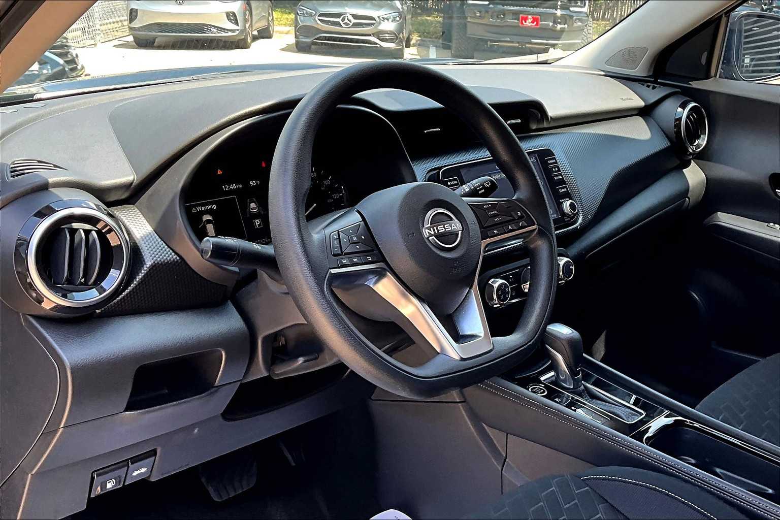 2024 Nissan Kicks SV photo 14