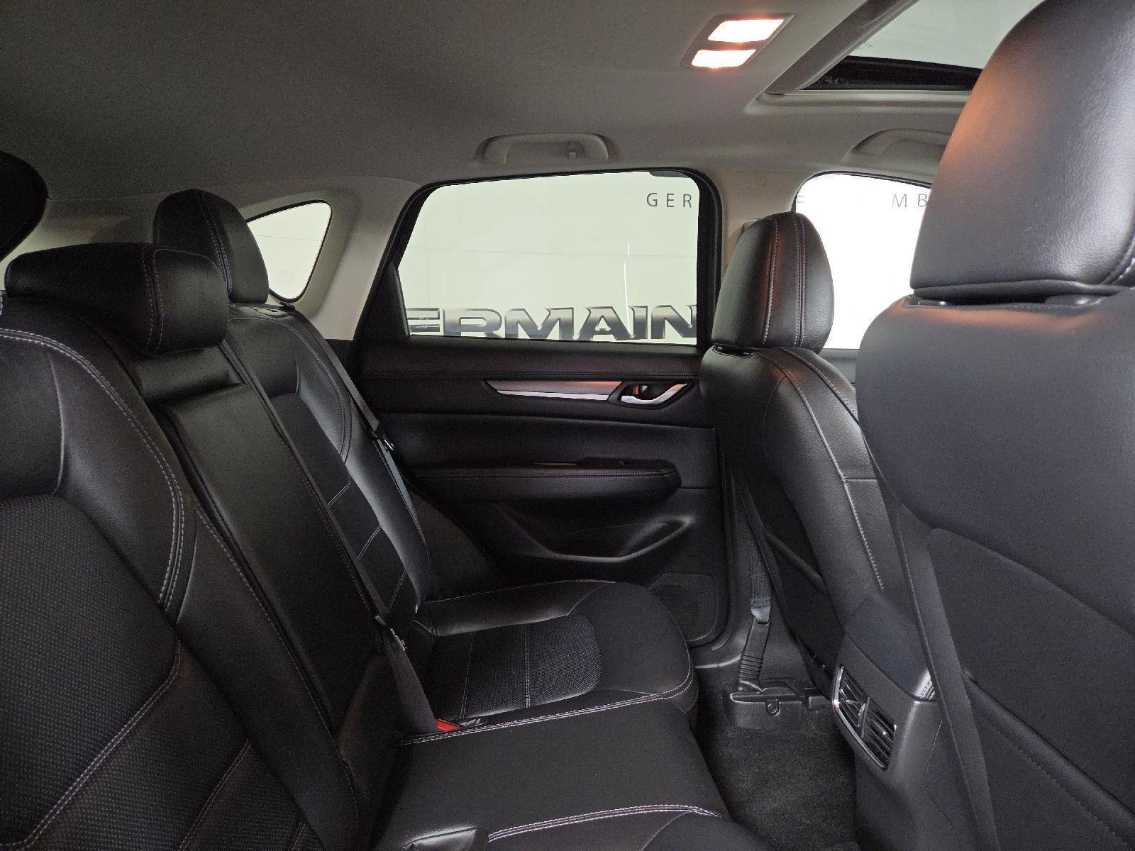 2024 Mazda CX-5 2.5 S Premium photo 9
