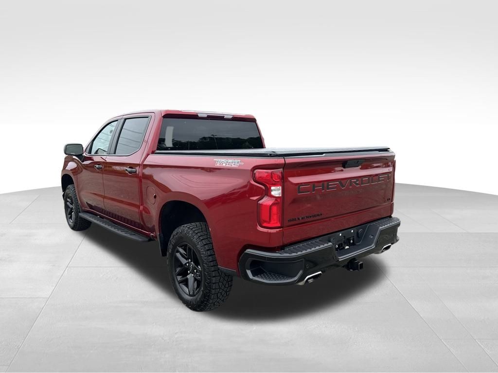 2022 Chevrolet Silverado 1500 LT Trail Boss photo 2