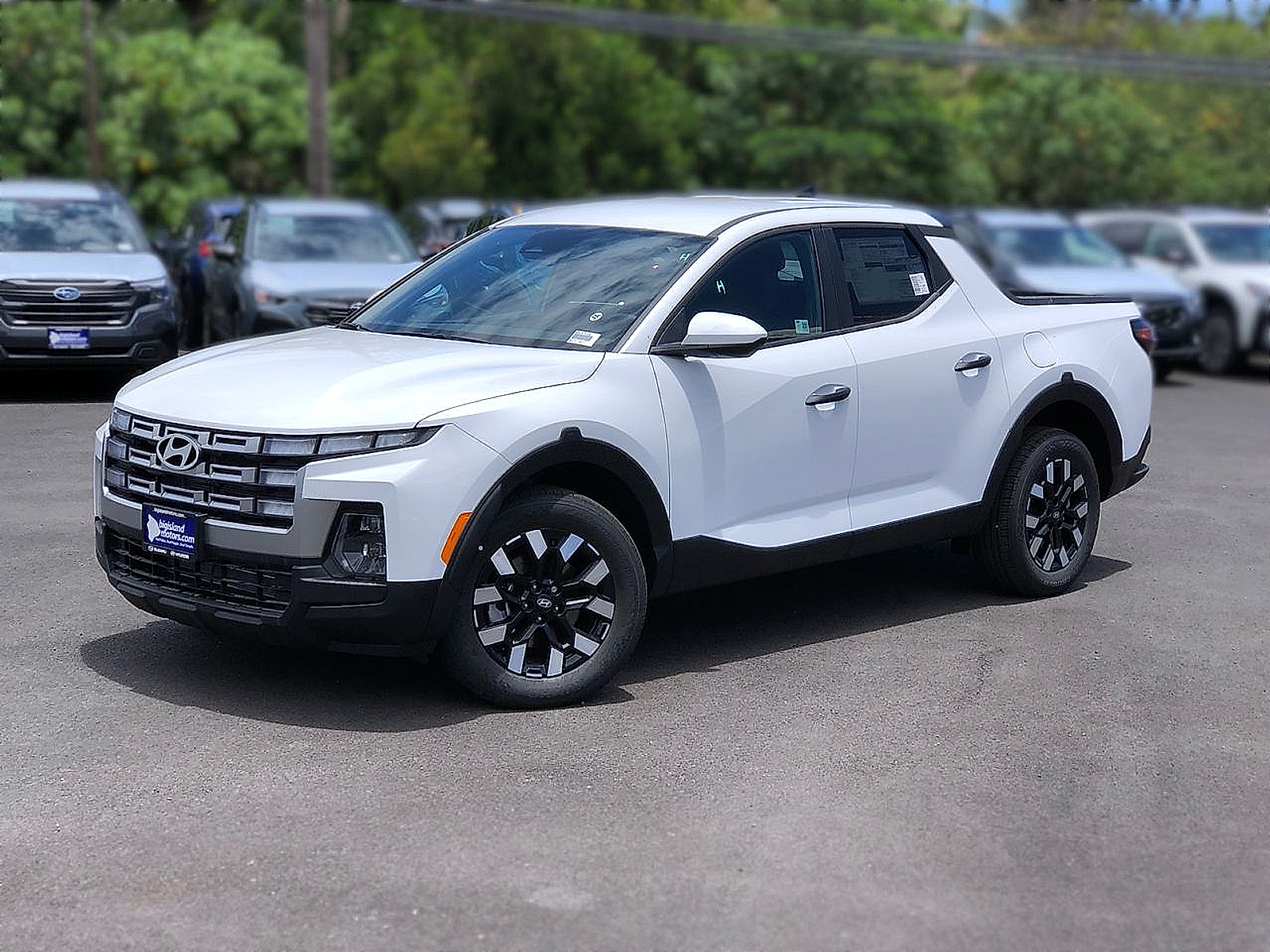 2025 Hyundai Santa Cruz SE's photo