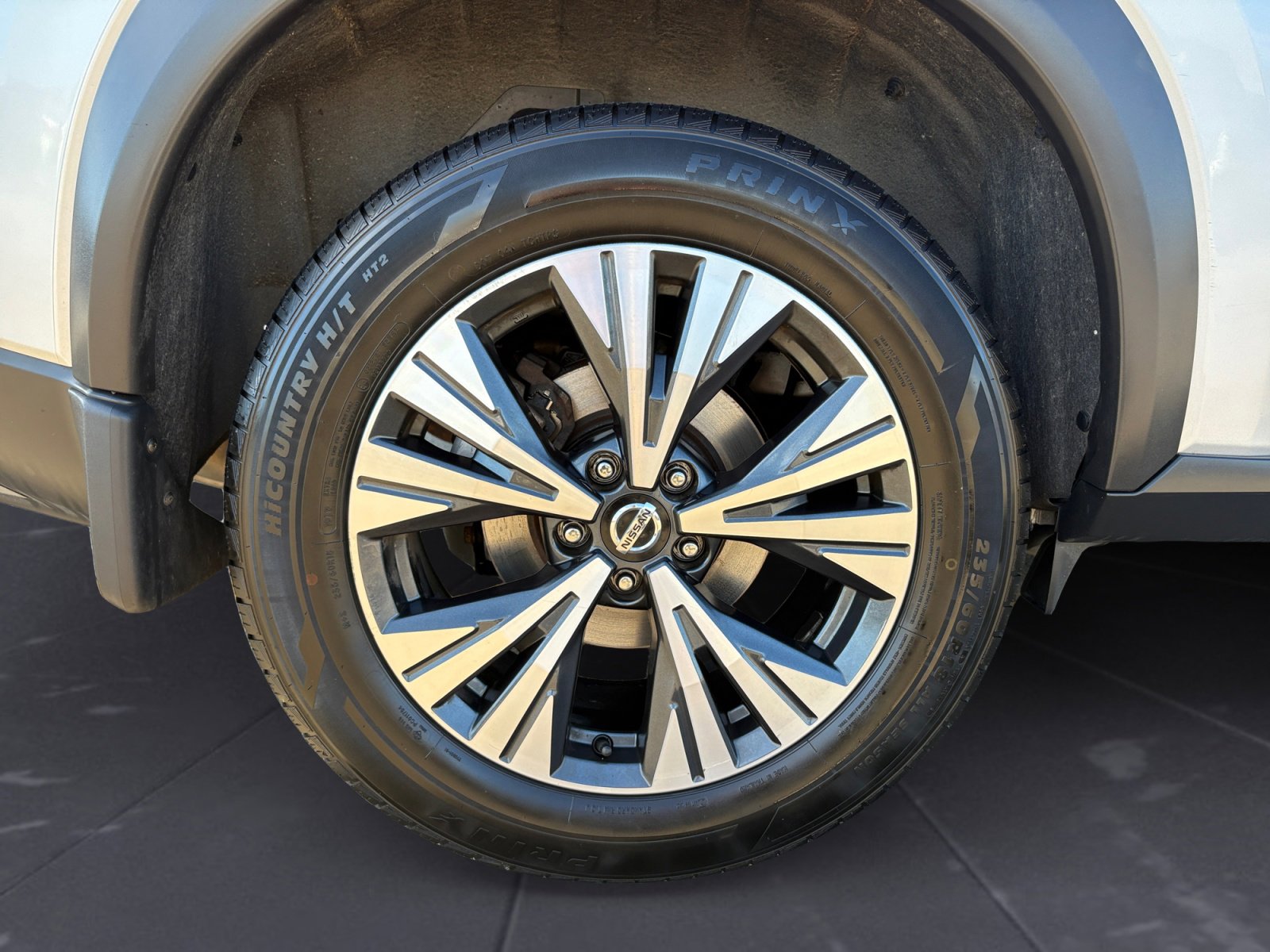 2021 Nissan Rogue SV photo 41
