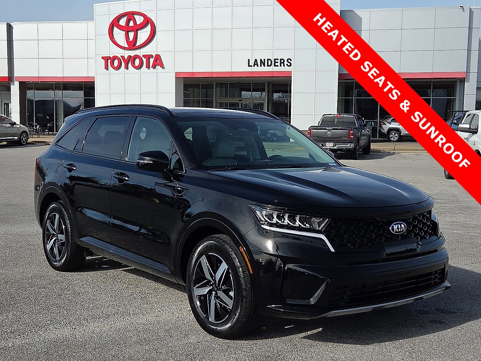 2021 Kia Sorento S's photo