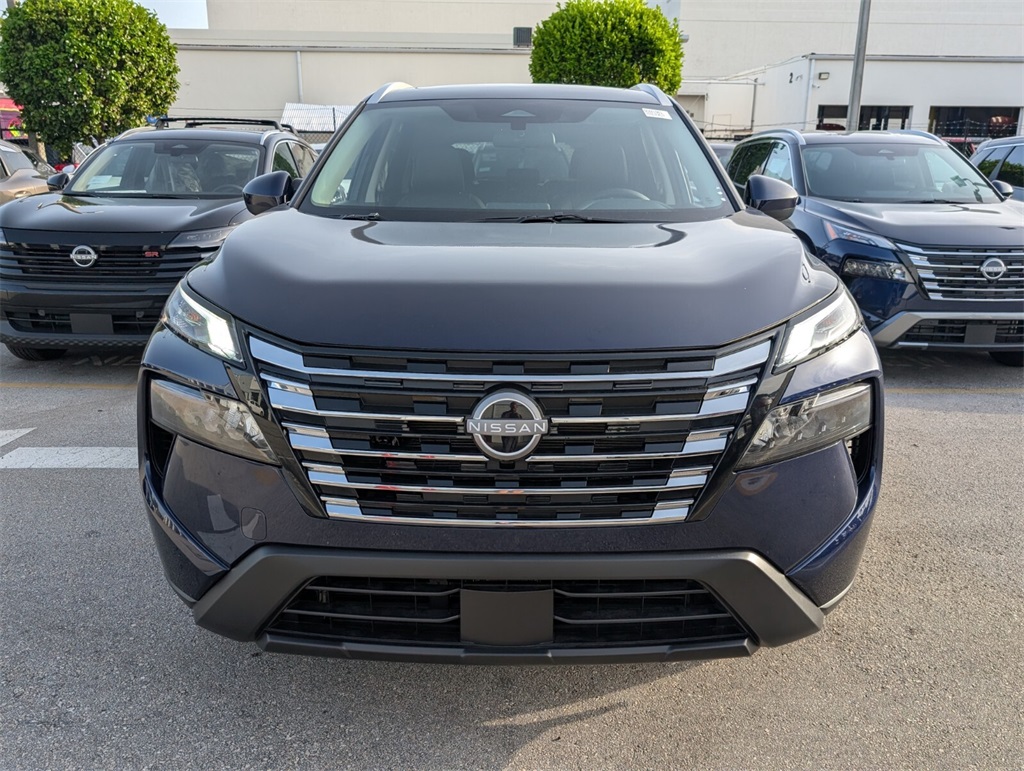 2025 Nissan Rogue SV photo 3