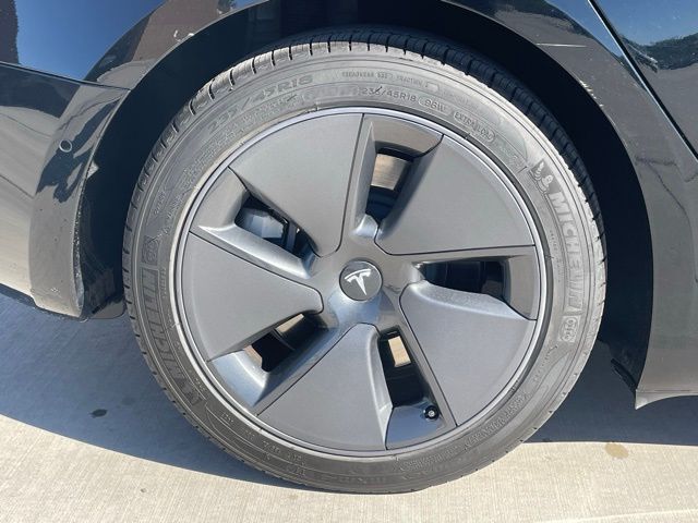 2022 Tesla Model 3 photo 3