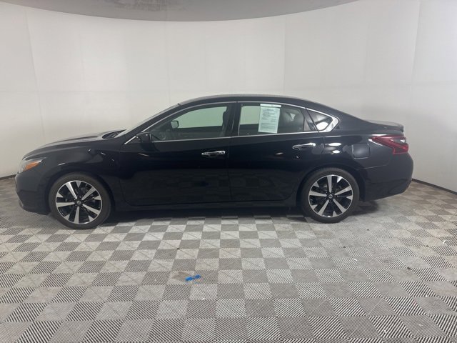 2018 Nissan Altima 2.5 SR photo 3