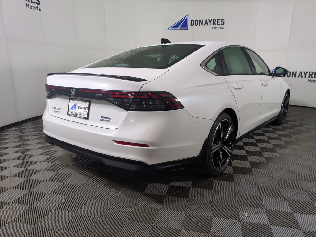 2025 Honda Accord Hybrid Sport photo 4