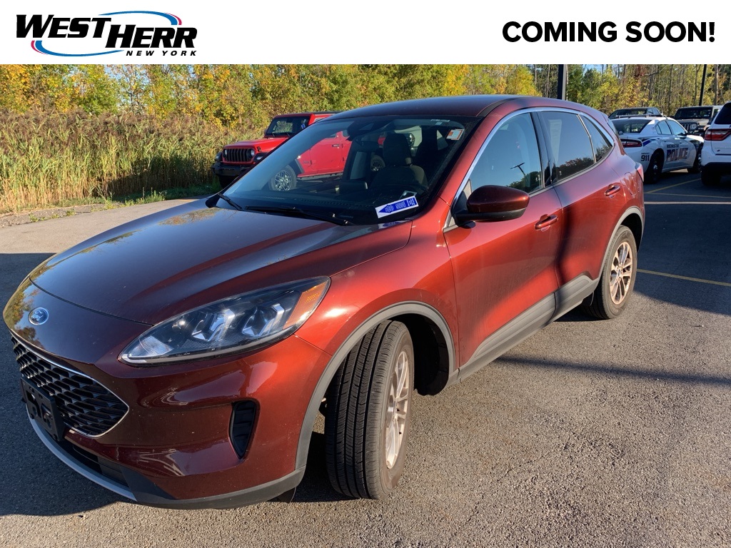 2021 Ford Escape SE photo 2