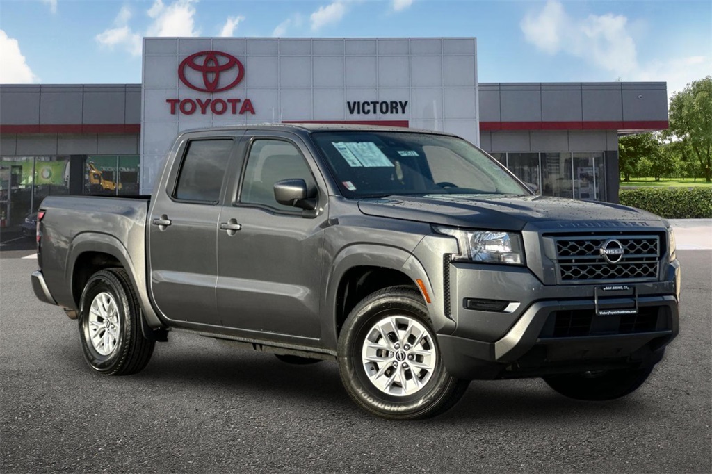2024 Nissan Frontier SV photo 2