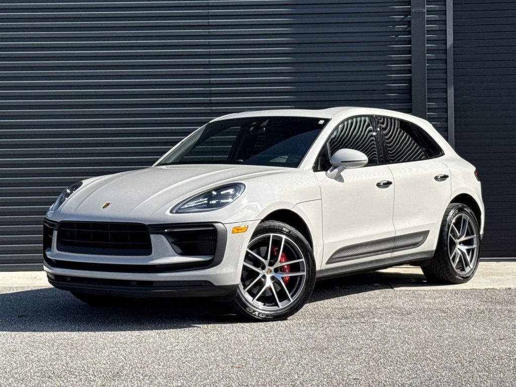 2022 Porsche Macan S