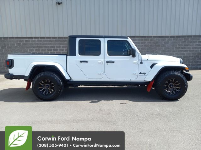 2022 Jeep Gladiator Willys photo 2