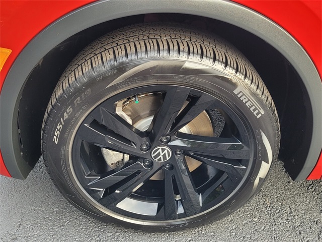 2024 Volkswagen Tiguan SE R-Line Black photo 16