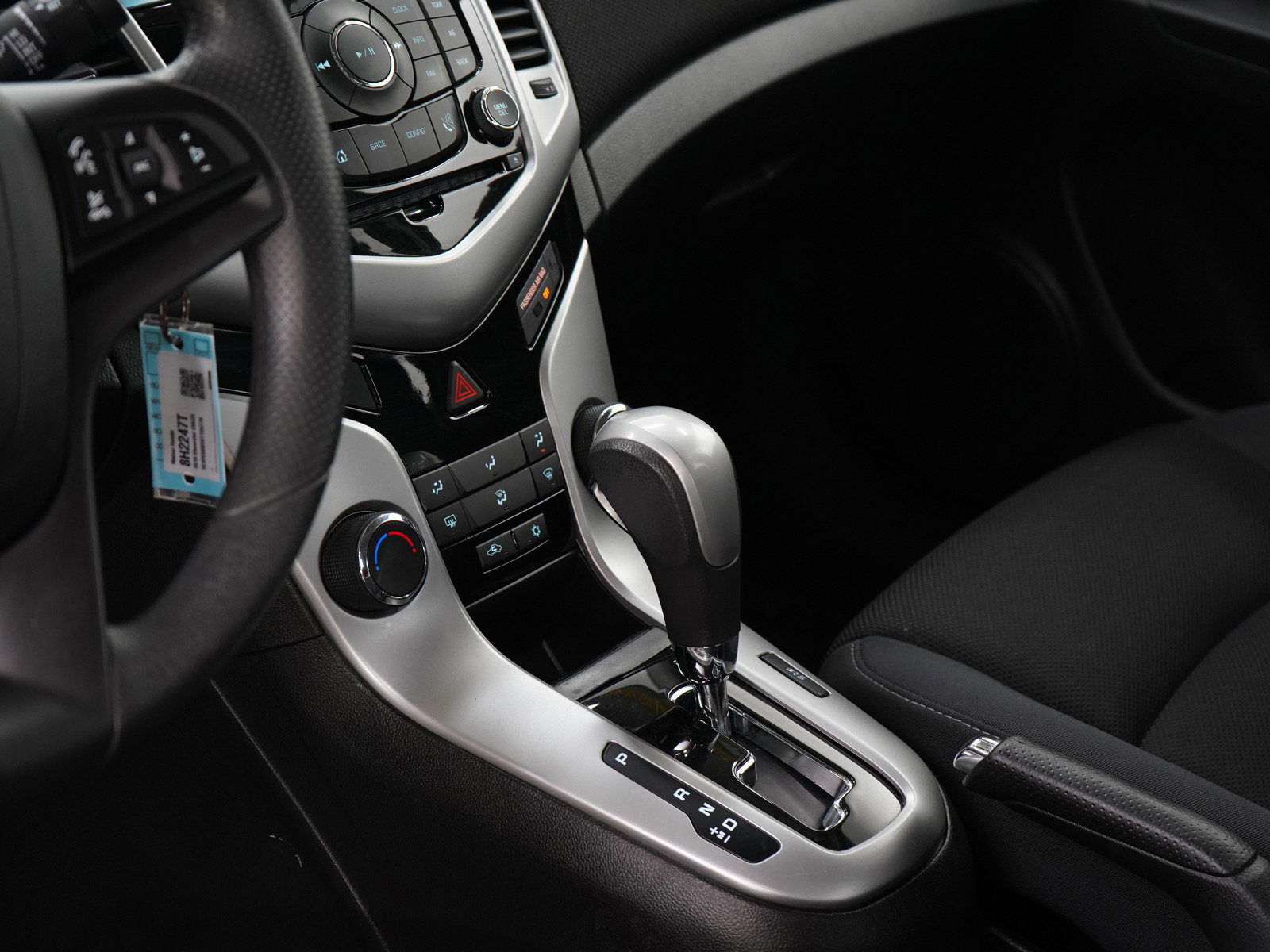 2016 Chevrolet Cruze LT photo 18
