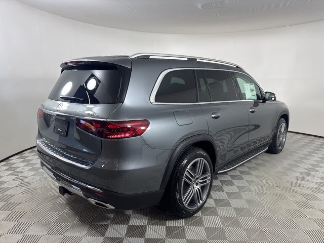 2026 Mercedes Benz GLS 450 4MATIC photo 6